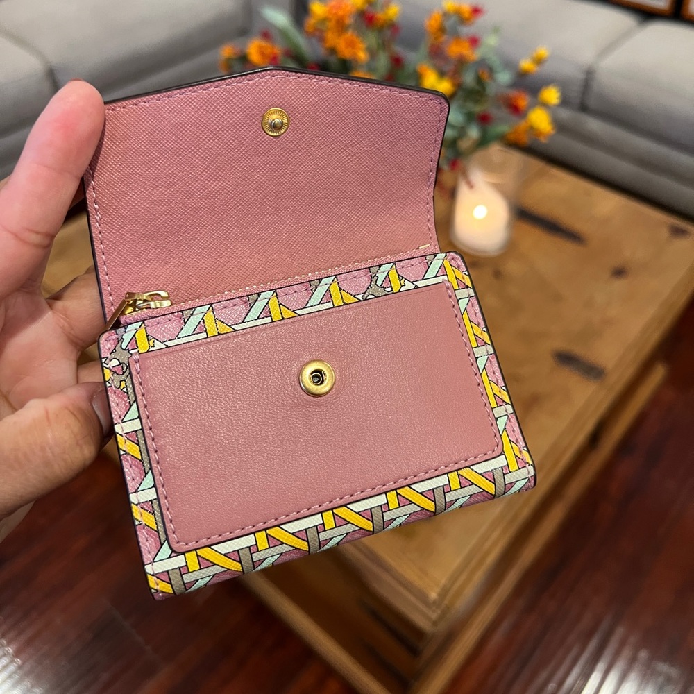 Tory Burch $158  Robinson Printed Mini Flap Wallet - Picture 16 of 17